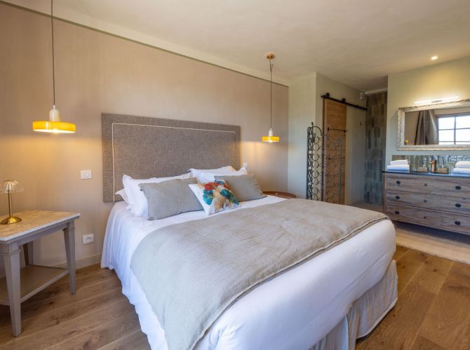 CHAMBRE CALVI